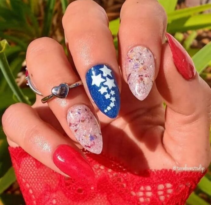 Fourth of July Nails (5)