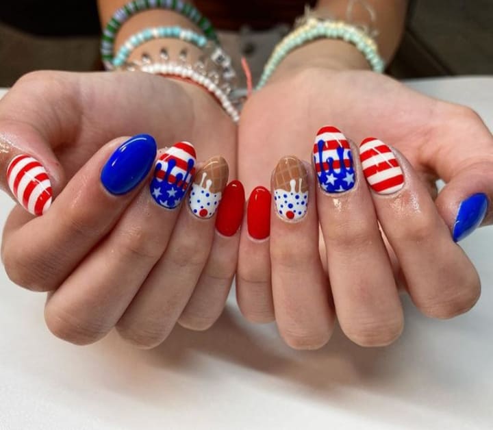 Fourth of July Nails (8)