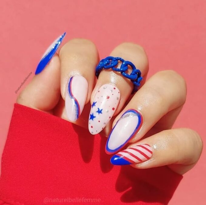 Fourth of July Nails (9)