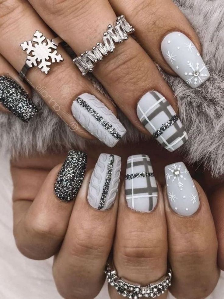 Plaids Winter Nails