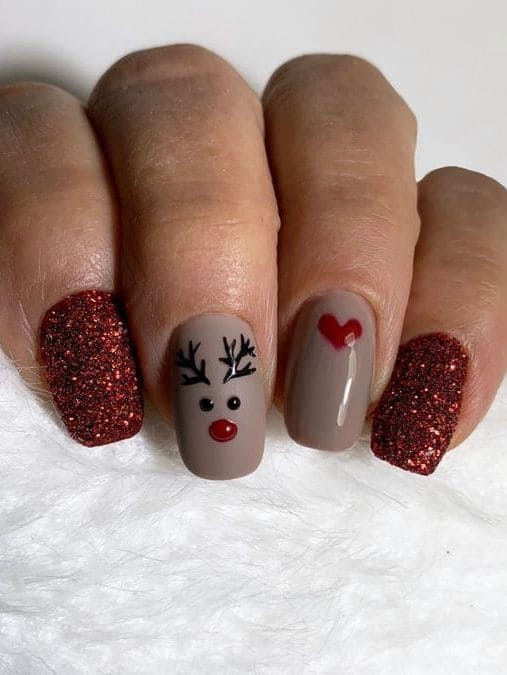 Short Winter Nail Inspo (8)