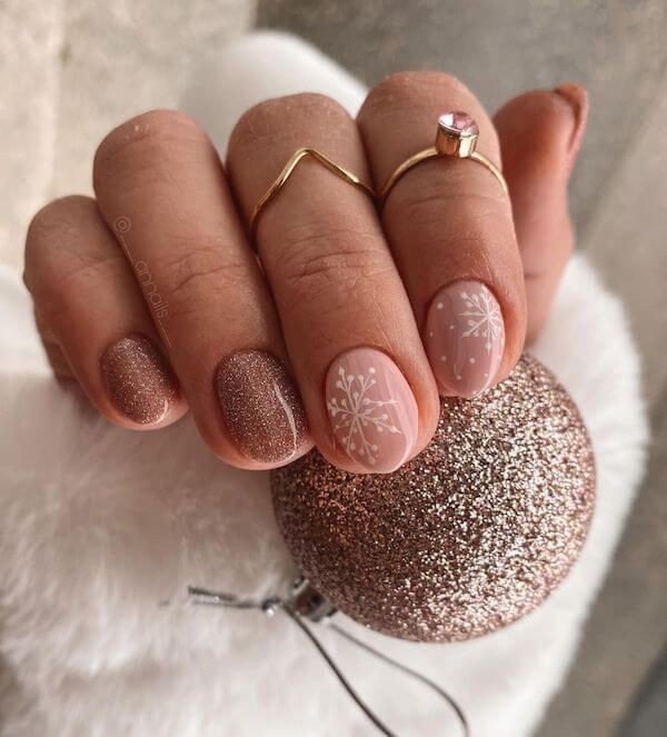 Simple Short Winter Nail Ideas (3)