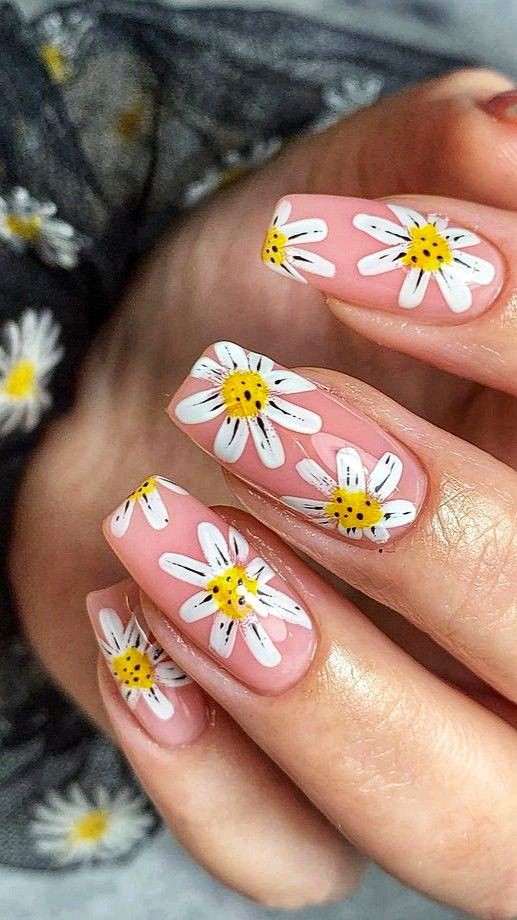 Trendy Summer Nail Designs (4)