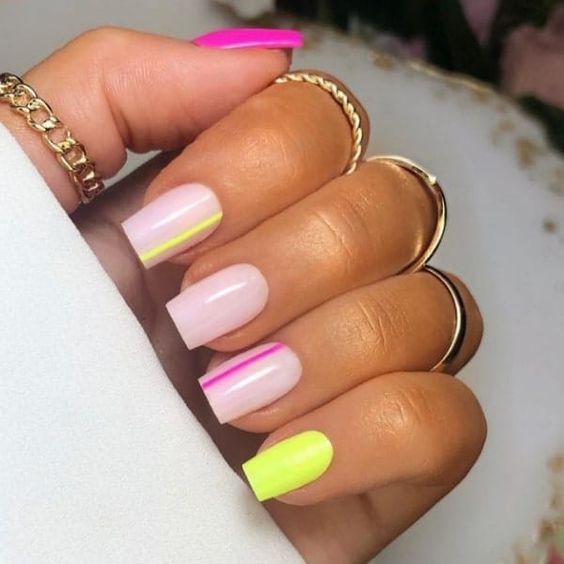 Trendy Summer Nail Designs (5)